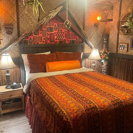 The Kondo Tiki Tampa Eksteriør billede